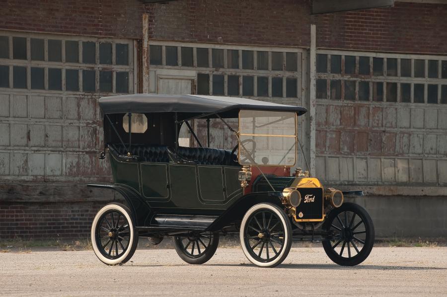  Ford Model T Touring 1912 года  (фото 1 из 3)